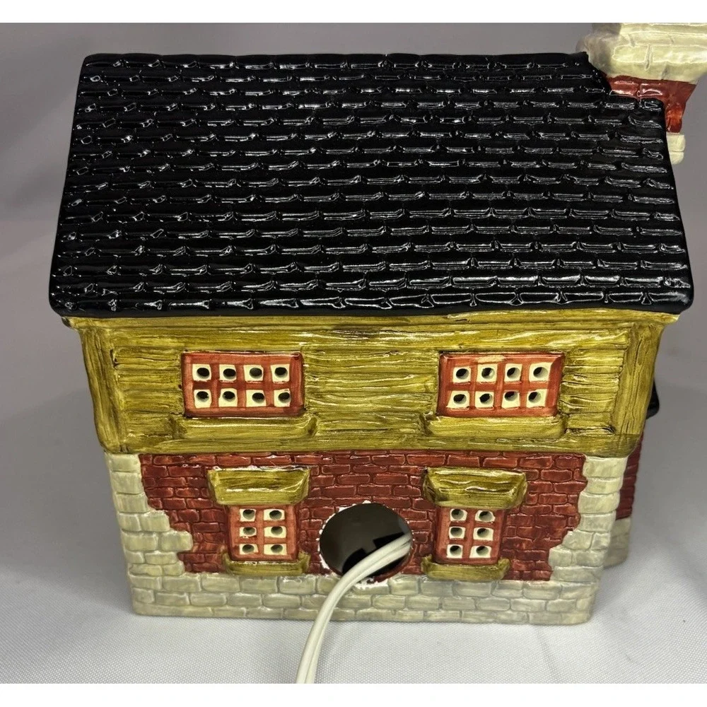 🍺Christmas Giant Duke's Tavern Christmas‎ Village Light Up